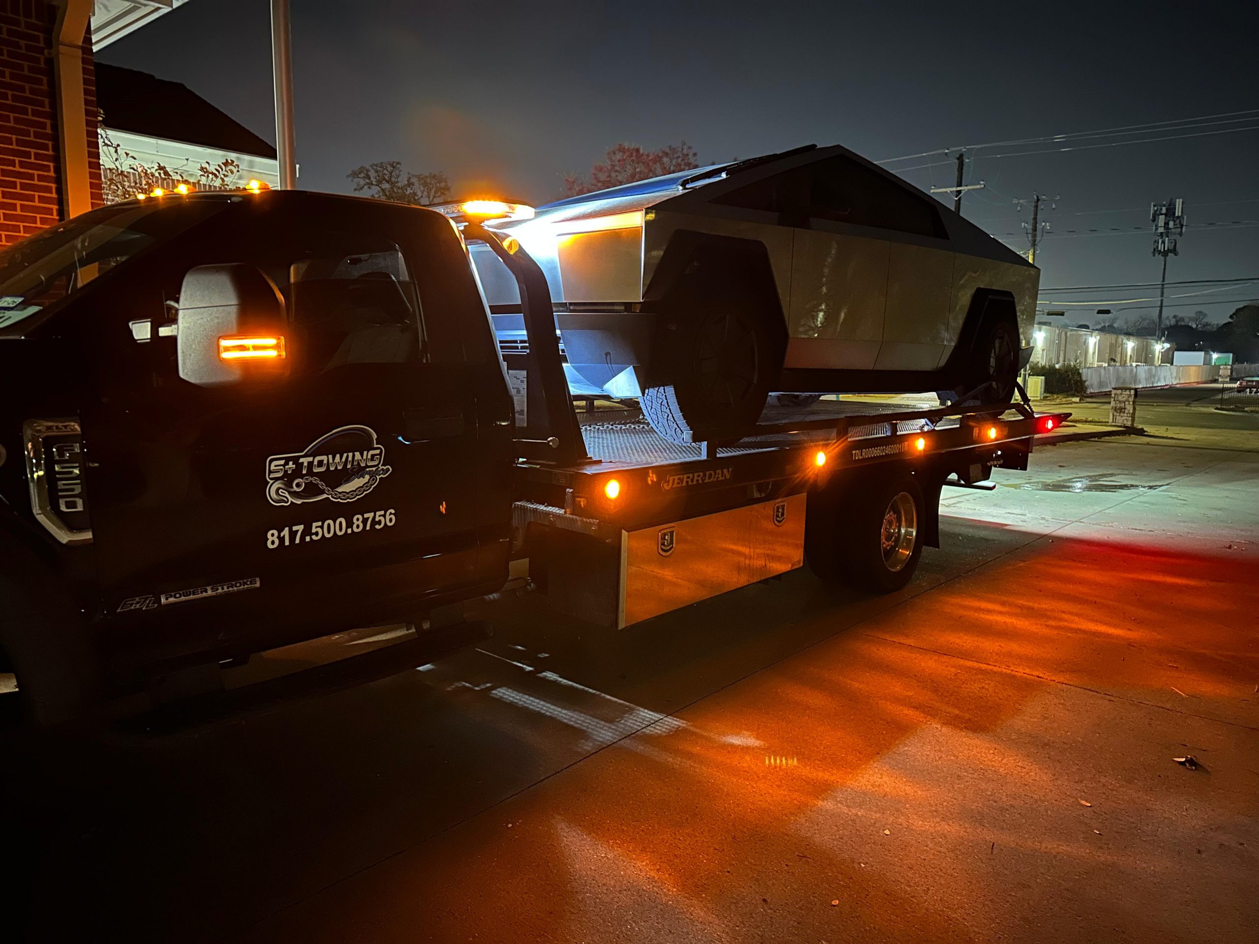 24/7 Towing Service & Roadside Assistance in Dallas-Fort Worth, TX | S+ Towing Service